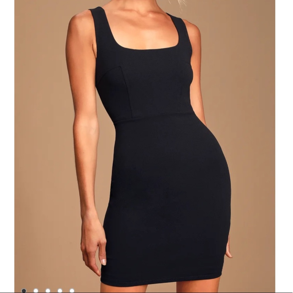 Lulu’s Sleeveless Black Dress